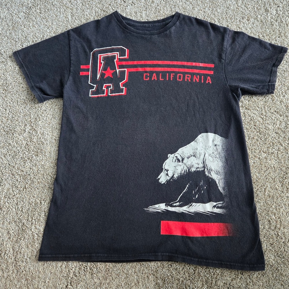 California Republic Grizzly Bear Graphic T-Shirt Mens Black Red CA Star Tee